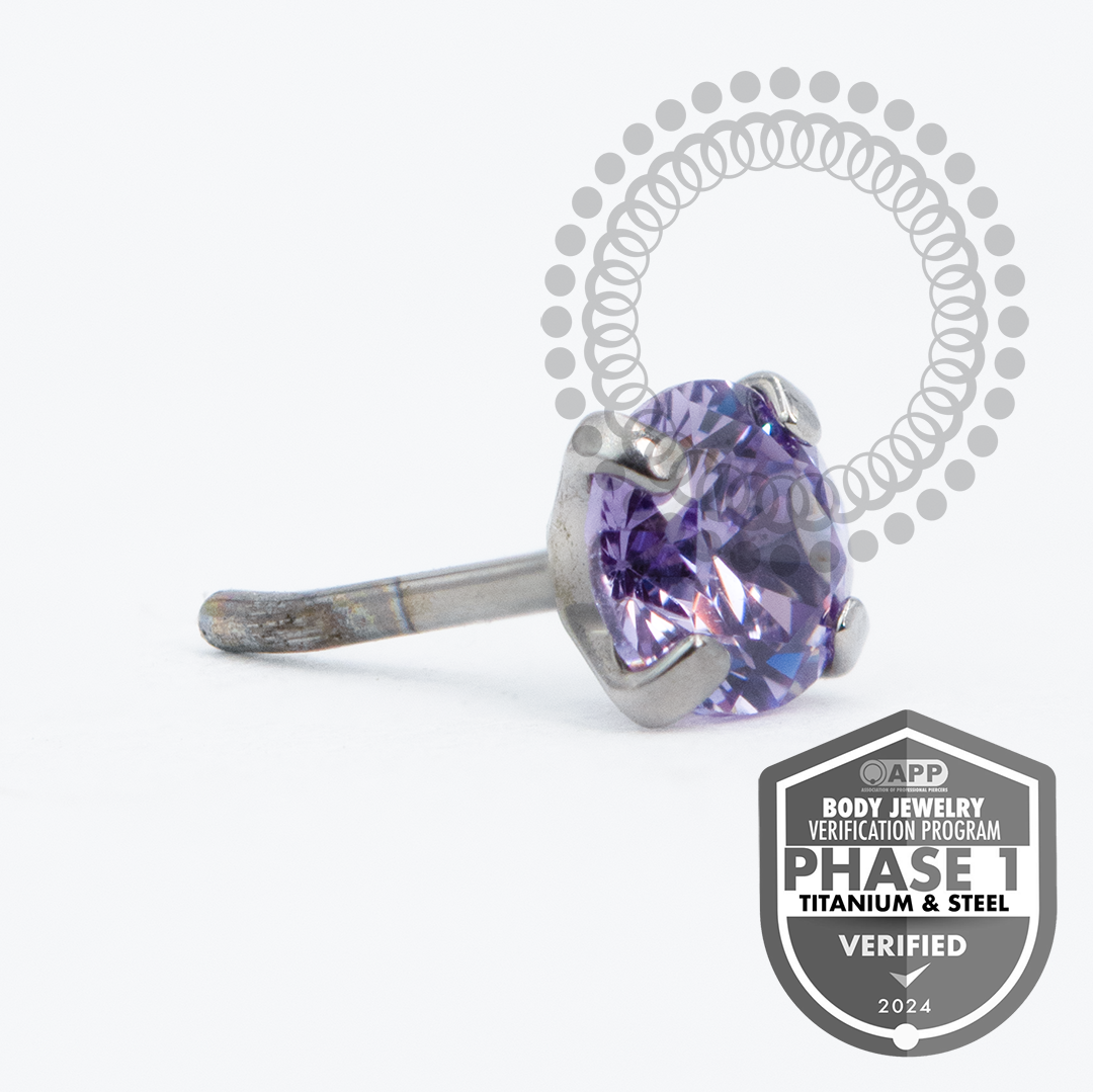 TT12 Topo CZ Violeta ProngSet Push Pin Titânio Mill®