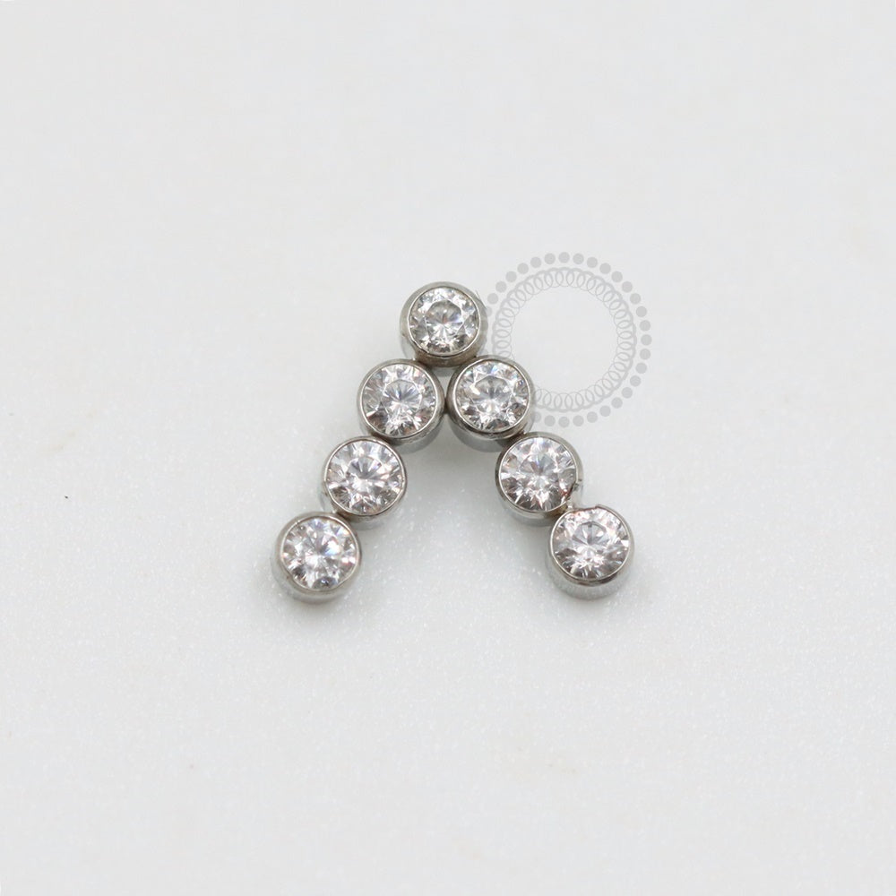 TN222 V Top 7 Stones CZ Titanium
