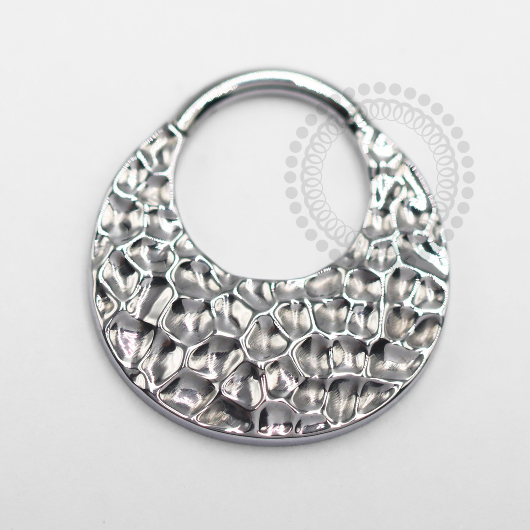 TN1382 Titanium Front Hammered Segment ASTM F-136