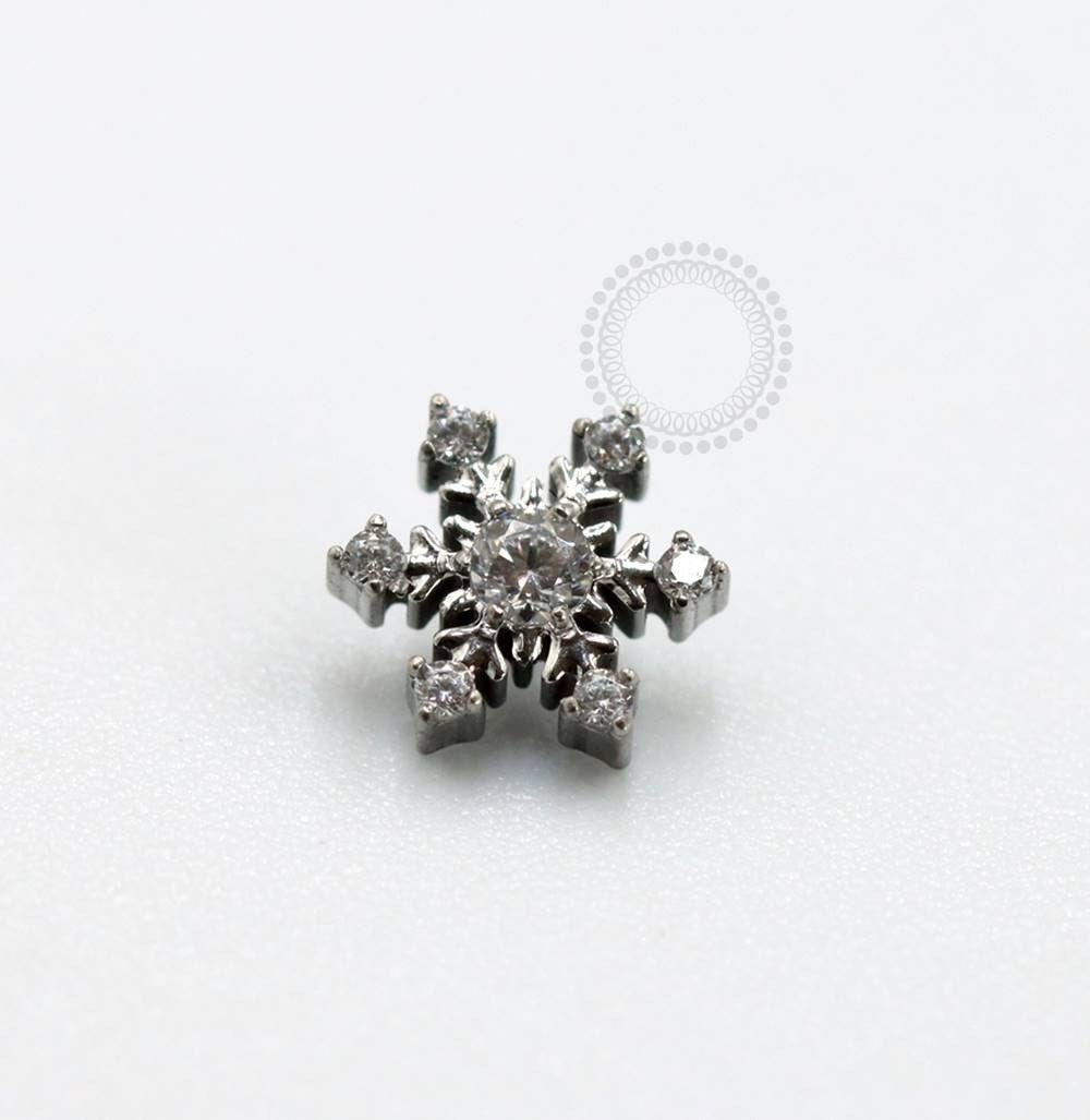 TN832 Titanium Studded Snowflake Top