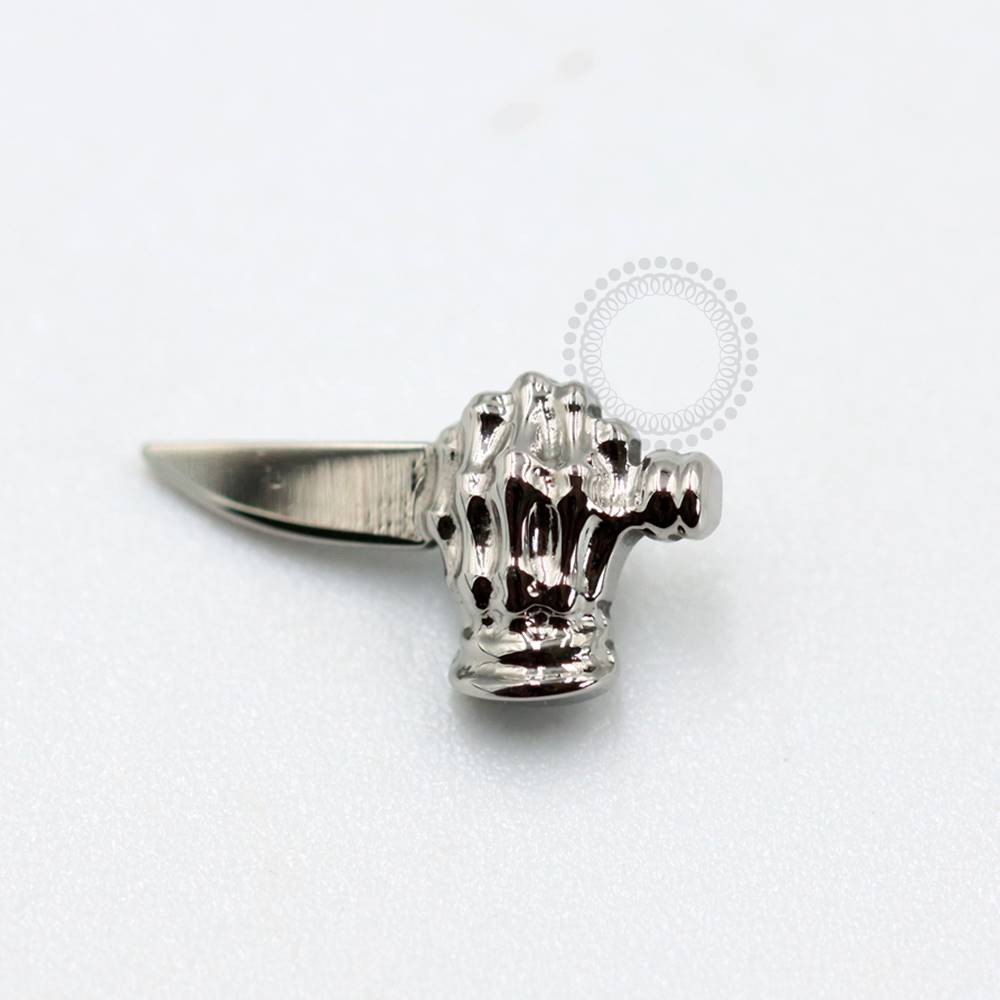 TN831 Top Hand With Titanium Dagger