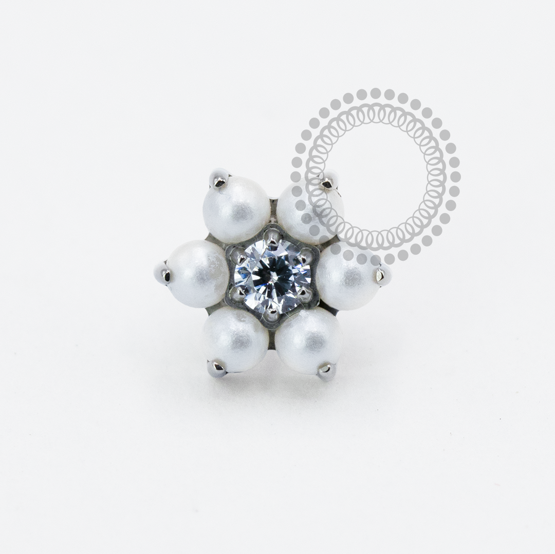 TN1953 Topo Flor de Pérolas Push Pin Titânio ASTM F136