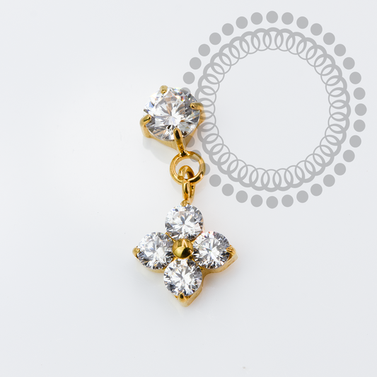 TN2136 Topo CZ Pingente Trevo Push Pin Titânio PVD Gold