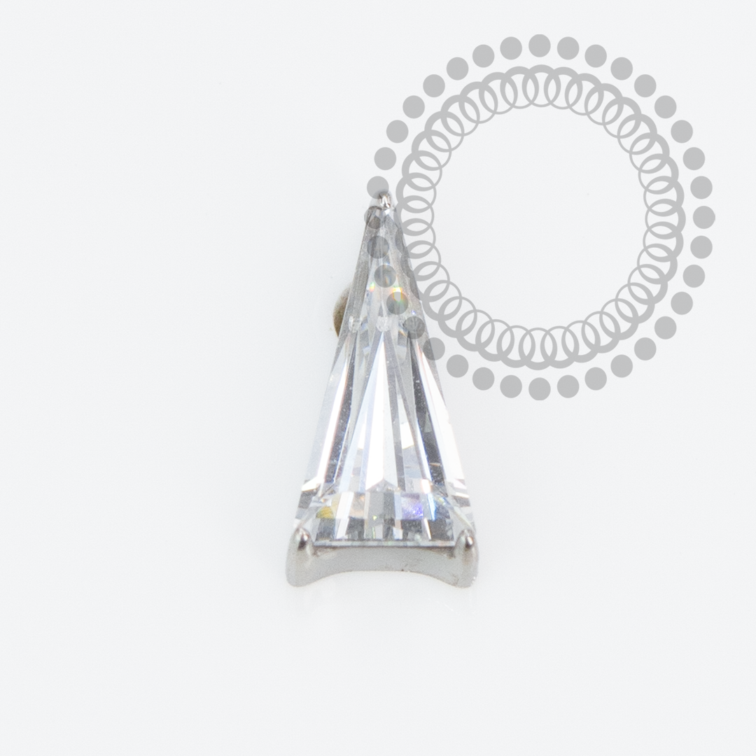 TN2214 Topo Triangular CZ Titanio ASTM F136