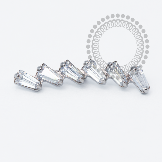 TN2030 Topo Cluster 6 Baguette CZ Titânio ASTM F136