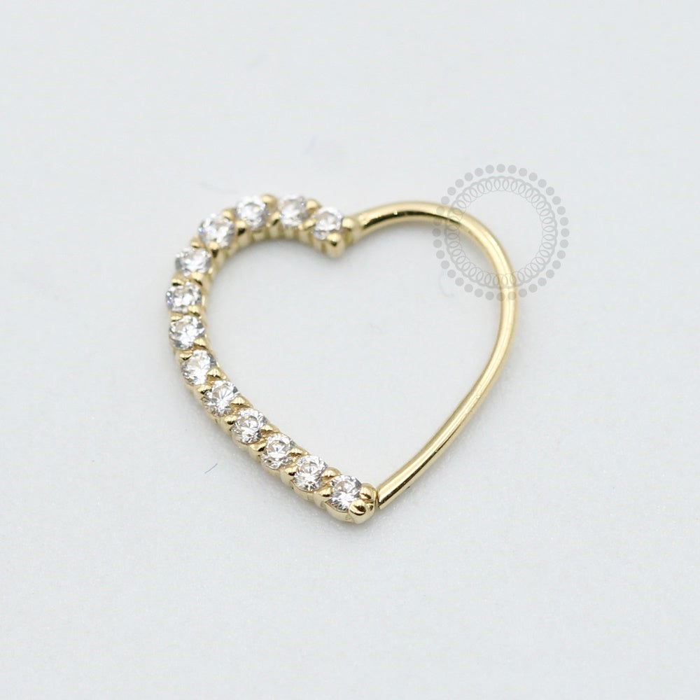 OR23 Coração Daith Cravejado Ouro 18K (0,037g)