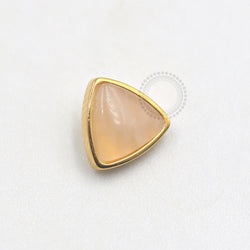 TN691 Topo Triangular Pedra Synthetic Pink Topaz Titânio Pvd Gold