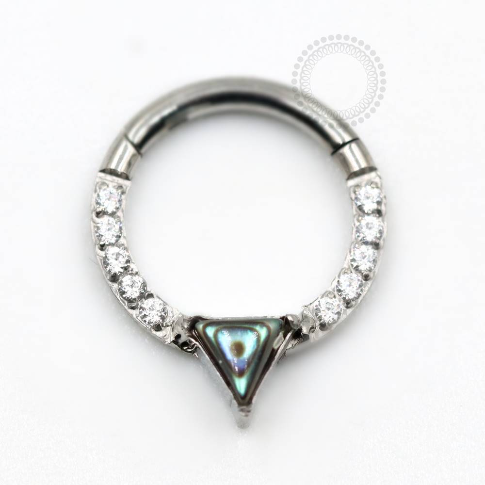 TN722 Segmento Frontal Cravejado com Abalone Titânio ASTM F136