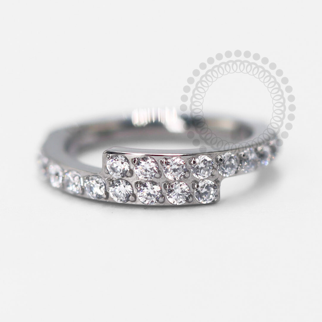 TN1399 Segmento Cravejado Cruzado Titânio ASTM F-136