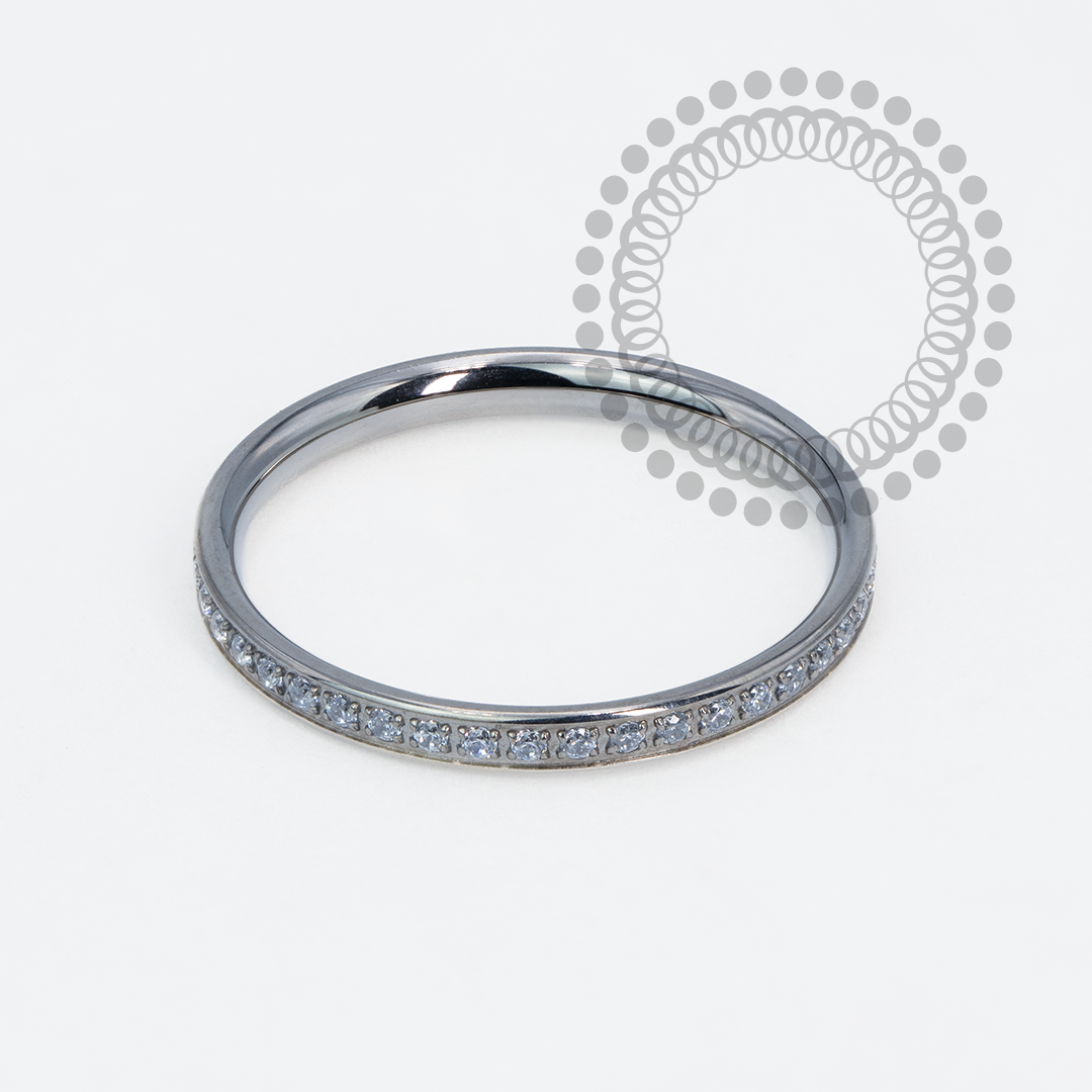 AN0001 Anel Aparador Cravejado 0.5 Titânio ASTM F136