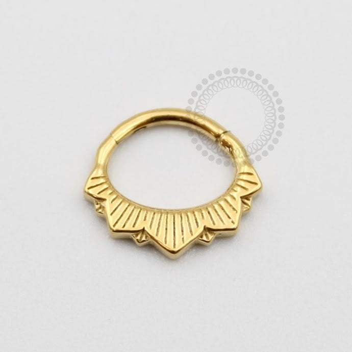 PVD38 Segmento Indiano (Modelo 1) Aço PVD Gold