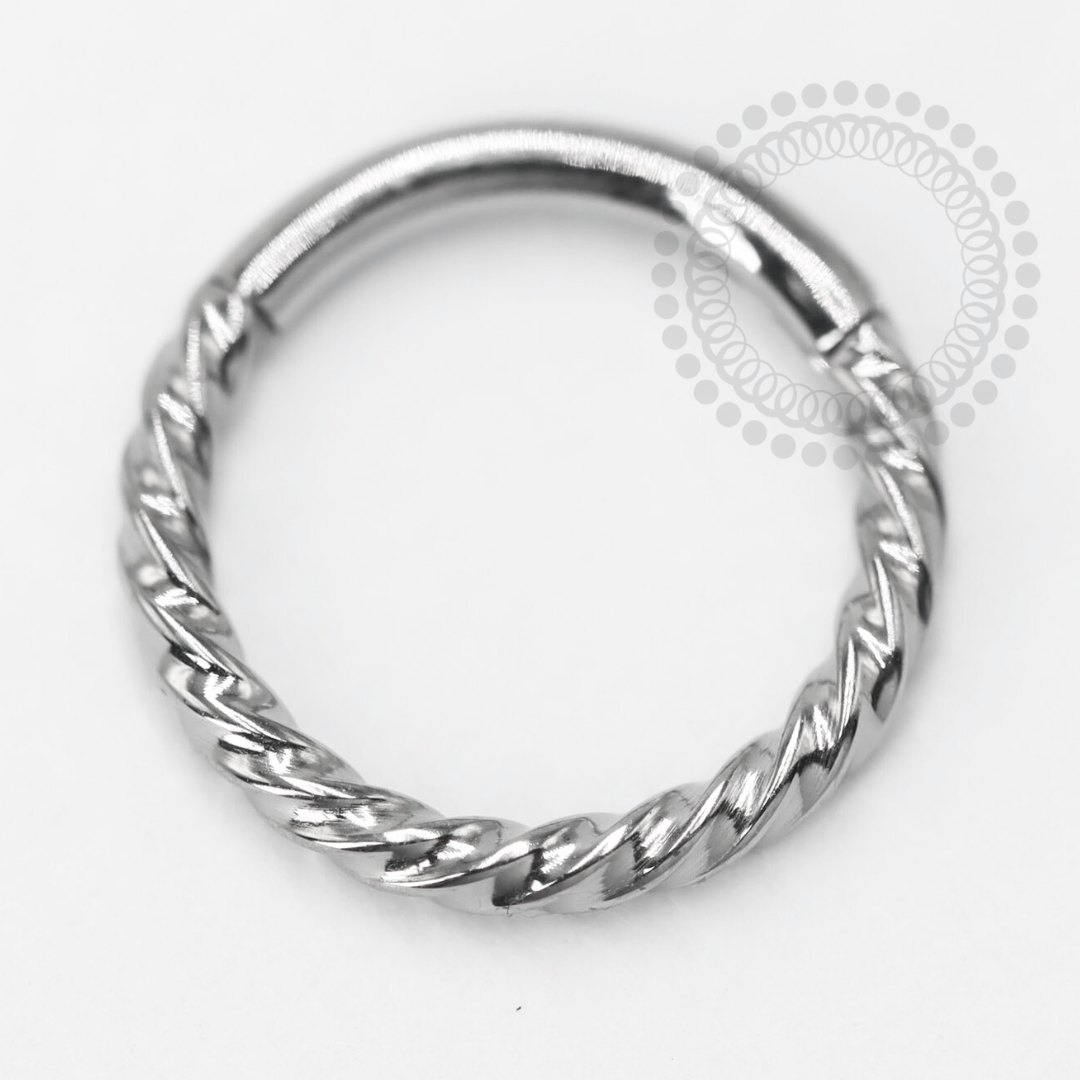 TN1401 Segmento Torcido Titânio ASTM F-136