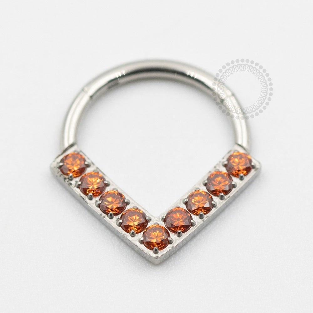 TN618 Segmento Frontal V 9 Pedras Titânio ASTM F136