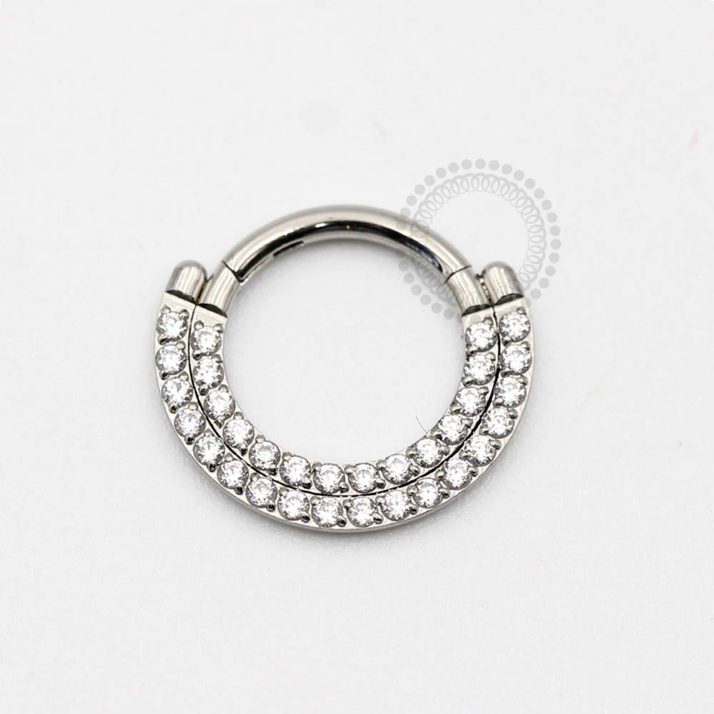 TN148 Segmento Frontal Cravejado Linha Dupla Titânio ASTM F136